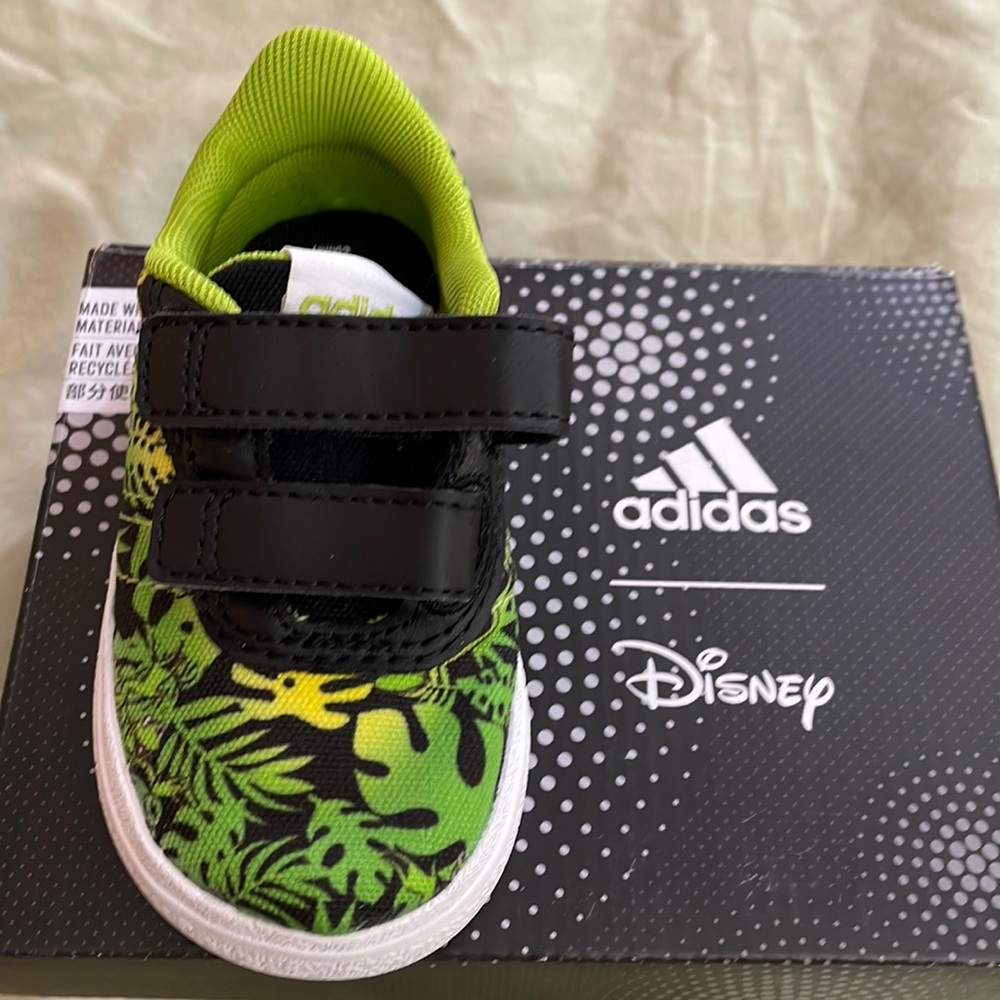 Adidas Disney Muppets skate shoe. Infant size 5. New in box.